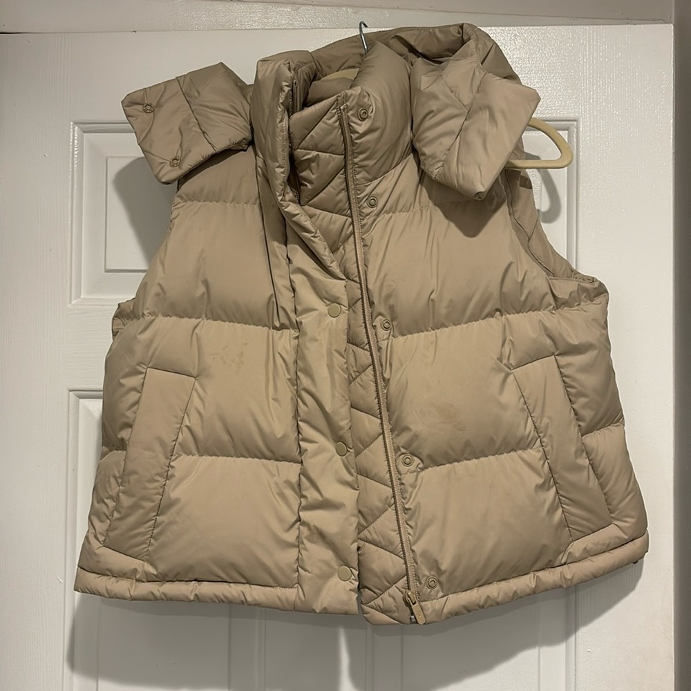 Lululemon Beige Puffer Vest